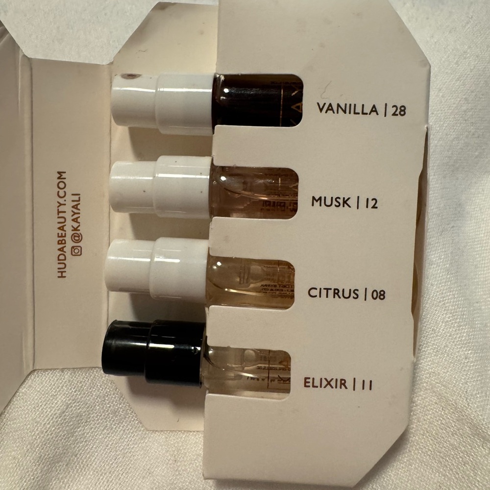 KAYALI Collection 01 Sample Set Elixir 11, Citrus 08, Musk 12, Vanilla 28